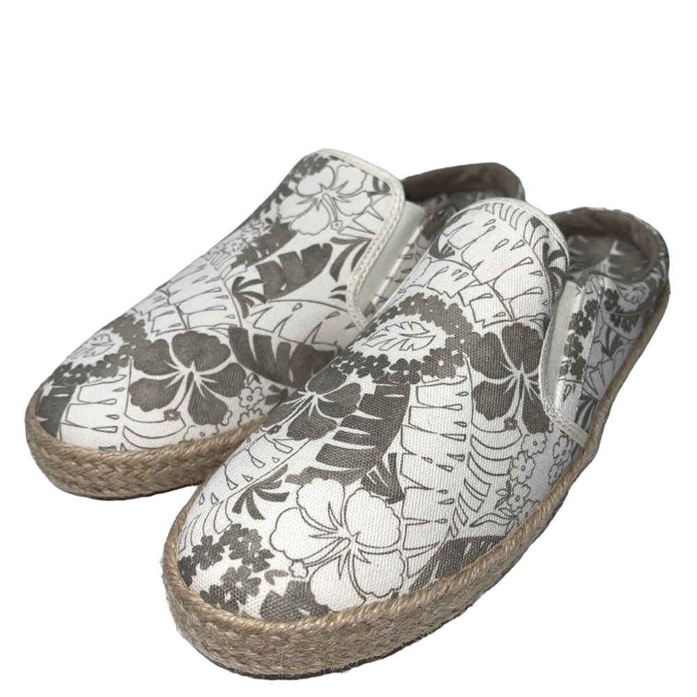 NWOT Tommy Bahama Shoes Green Ivory Floral Espadrilles Slides Mule Sneakers